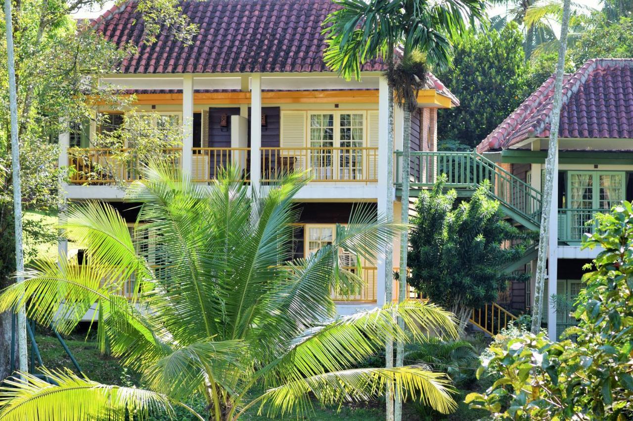 Hotel Deli River And Restaurant Omlandia Medan Exterior foto