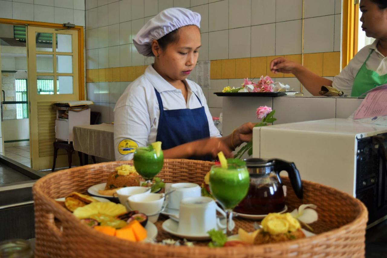 Hotel Deli River And Restaurant Omlandia Medan Exterior foto